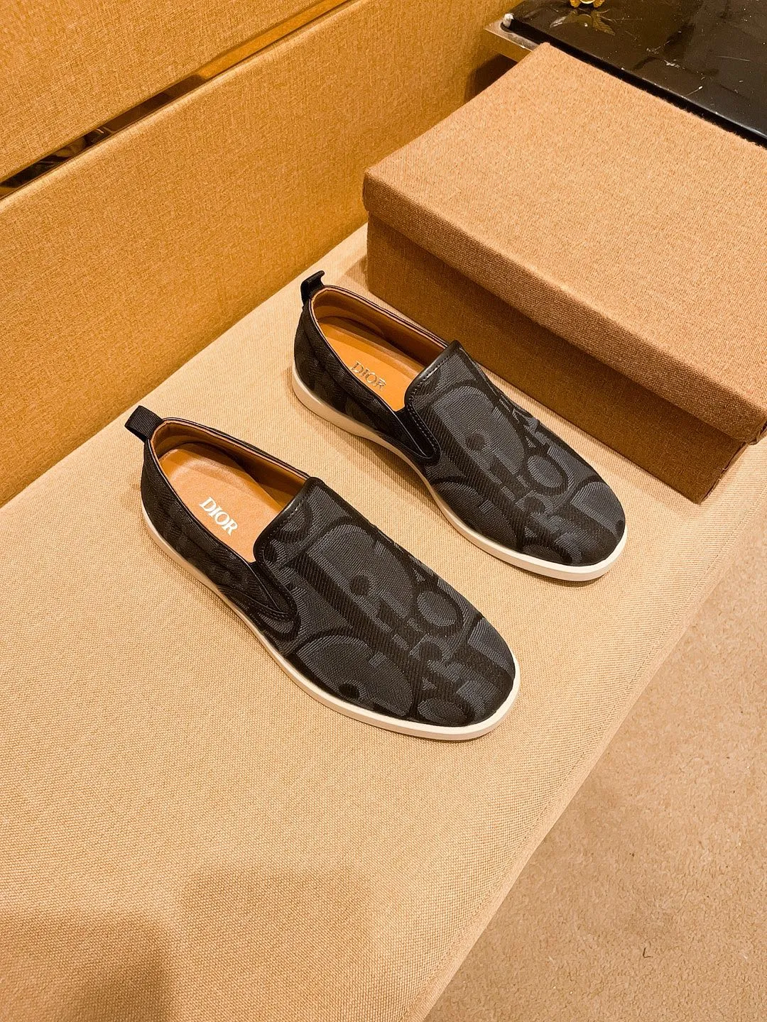Men's shoes 💰 380💰👍【Dior】🔥🔝High-end brand of men's shoes official website 1:1 latest masterpiece: the upper is made of Italian official website original special technical cloth fabric 🔥original comfortable and breathable lining➕original designated non-slip outsole🔥making walking more convenient and comfortable! An exclusive new model, a stunning work, a beautiful 1:1 replica [color] compared to the official quality! Create a fashionable personality to set off your uniqueness! A must-have for trendy men! 🔥, sizes: 38-44. color:.     Multiple colors available🔥